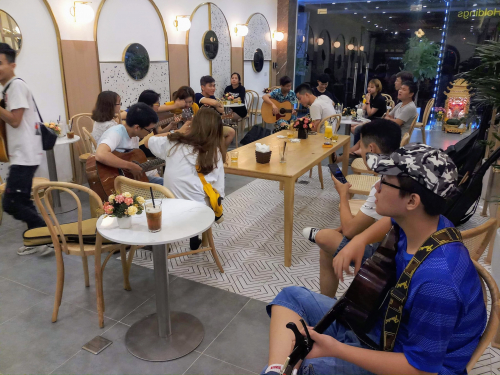 Học guitar Uy tín tại Hà Nội * Giảng viên 10 năm kinh nghiệm